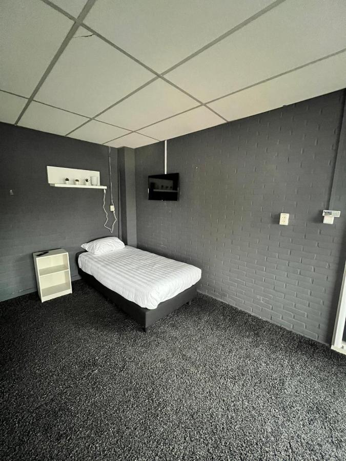 Hotel De Raket Rogat ภายนอก รูปภาพ