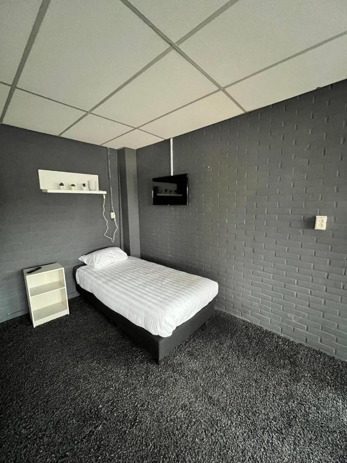 Hotel De Raket Rogat ภายนอก รูปภาพ